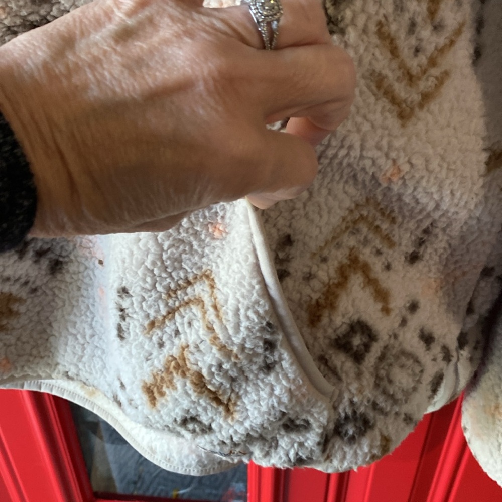 Pullover - Picture 2 of 4